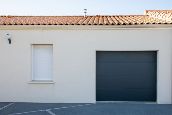 Garage Window Replacement in Tucson