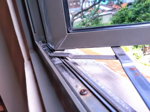 Hinged Window Replacement in Tucson